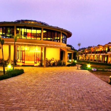Corbett Rattan Hotell Garjia Exteriör bild