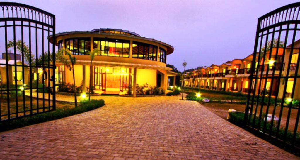Corbett Rattan Hotell Garjia Exteriör bild